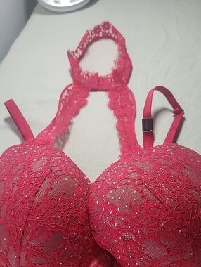 Victoria's Secret Lace Halter Push-Up Bra in Bright Pink